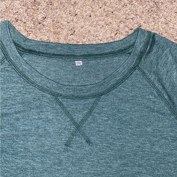 Green Top - Picture 4 of 7